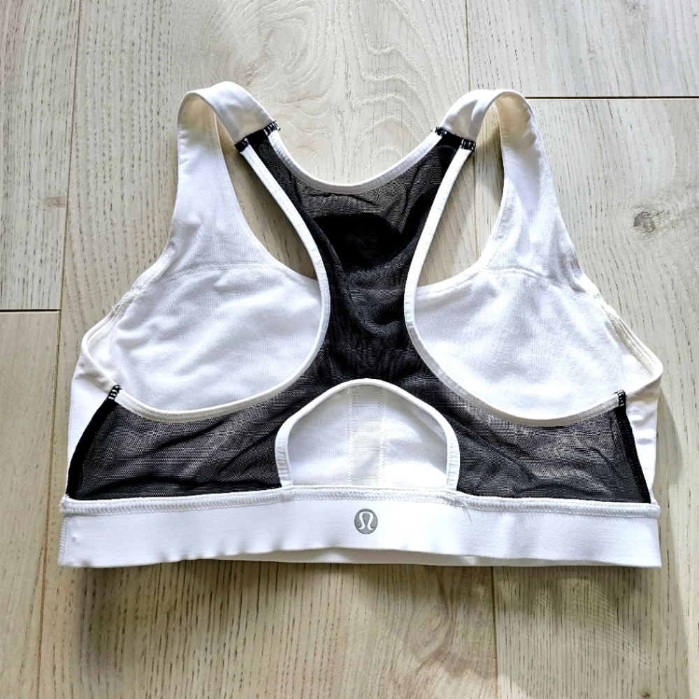 Lululemon Energy Racerback Sports Bra - size 6